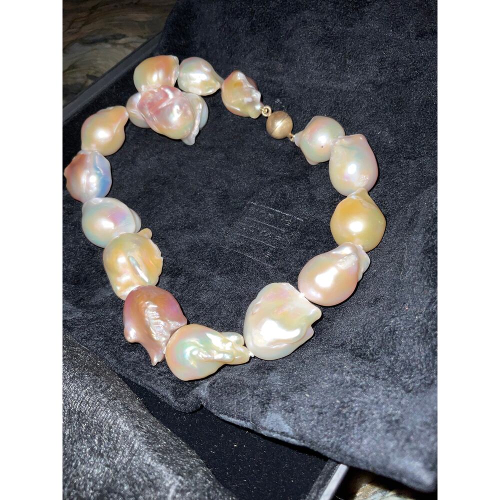 Herve Domar Baroque Pearl Necklace - Picture 6 of 7